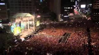 PSY   RIGHT NOW @ Seoul Plaza Live Concert