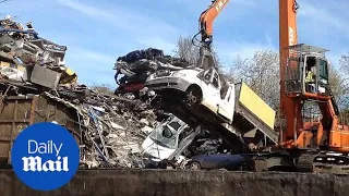 Brazen fly-tipping couple's truck crushed by local council - Daily Mail