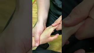 Самый приятный массаж кистей рук