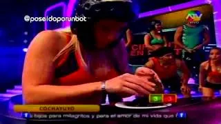 COMBATE: Macarena y Yamila Piñero Comen Cochayuyo 04/10/13