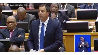 John Steenhuisen rattles Mbete's cage, "...you madam speaker are in violation of the rules,"