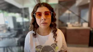 Female "CASEY NEISTAT" -  LIFE HACK