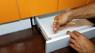 Как сделать цокольный ящик на кухне