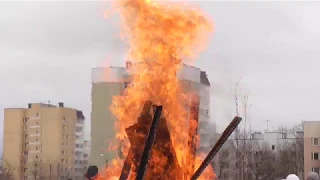 Сжигание чучела Масленицы в Царском Селе.