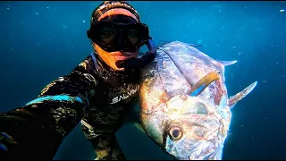 My PB GIANT DIAMOND TREVALLY OR AFRICAN POMPANO, DAY & NIGHT SPEARFISHING || Gabby Ramal