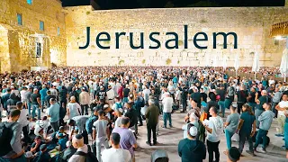 OVER 100,000 JEWS AT THE WESTERN WALL. Before Day of Atonement (Yom Kippur)