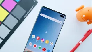 The Galaxy S10's Incredible Display!