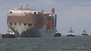 23-09-2023: Burned-out Fremantle Highway towed to Port of Rotterdam