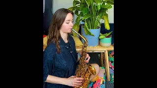 Parthenope paying some John Coltrane transcription on the saxophone 🎷