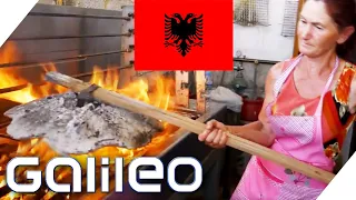 5 Dinge, auf die man in Albanien nicht verzichten kann! | Galileo | ProSieben