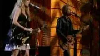Carrie Underwood and Lindsey Buckingham - Go Your Own Way
