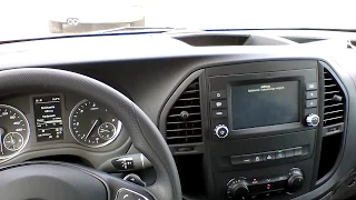 Mercedes Vito Pioneer Audio 40 Anzeige schwarz