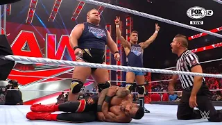 Otis y Chad Gable atacan a Randy Orton, Riddle & Montez Ford - WWE Raw Español: 14/03/2022