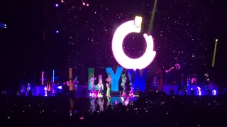 Katy Perry - California Gurls (The Prismatic World Tour 2015 Singapore)