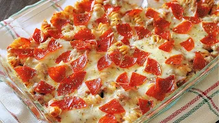 Pepperoni Pizza Casserole (Easy Pizza Pasta Bake)