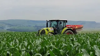 Claas Arion 620 cis and Vicon geospread