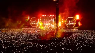 Coldplay - Fix You : AHFOD Tour 2017 BKK
