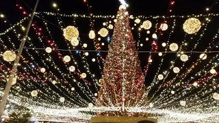 UKRAINE City Walk in { 4k }The main tree of Ukraine 2022! Christmas tree on Sofievskaya Square 2022.