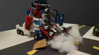 Optimus Prime vs Transit stop motion recreation