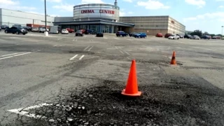 DEAD MALL SERIES : Fairgrounds Square Mall