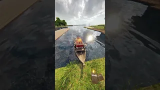 Realistic TNT In The Boat / Minecraft RTX #shorts #minecraft