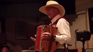 Beim Pfarrwirt played on a Styrian Harmonika at Concert night at the Squeeze-In 2021!