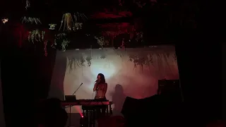 Oklou - "Friendless" (Live in Ghent, 2018)