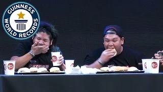 Most burgers eaten in one minute - Guinness World Records