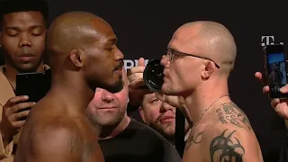 UFC 235: Weigh-in Faceoffs