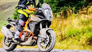 2021 2022 2023 2024 KTM 1290 Super Adventure WHICH VERSION IS RIGHT FOR ME SAS OR SAR