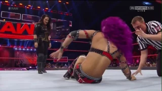 WWE Raw 1/30/17 Sasha Banks vs Nia Jax