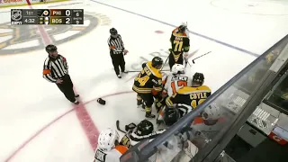 Flyers vs Bruins Scrum