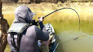 Kayak Fishing A COMPLETELY UNTOUCHED U.S. RIVER STRETCH!! (Big Fish)