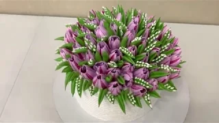 САМОЕ ПРОСТОЕ УКРАШЕНИЕ ТОРТА! Тюльпаны из белкового крема!  Cake Decorating Ideas! Красивый торт!