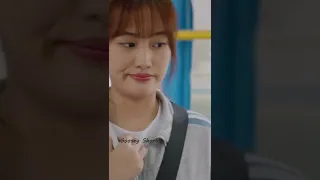 🙈OMG!She accidentally ripped his shirt on the bus!#shorts #kdrama #cdrama #chinesedrama