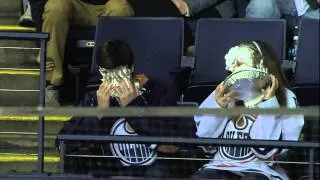 Gotta See It: Preds mascot attacks Oilers fans… With pie