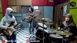 Back In Black - AC/DC (LIVE Cover by. Jewel Box)