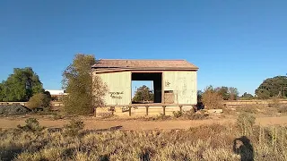 Exploring the abandoned ruins of  Irymple railway station - RAW EGG (DEMONANTS!!!!)