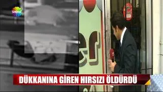 Dükkanına giren hırsızı öldürdü