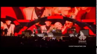 No Doubt - Looking Hot [Live iHeartRadio Festival 2012]