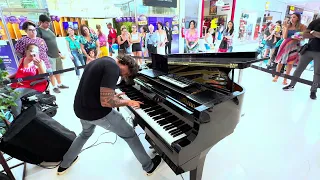 Imagine John Lennon (Piano Shopping Mall)