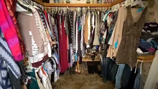Clutter Confessions: Viewer "Turns In" Sale-Loving Sister For Out-of-Control Closet