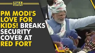 PM Modi shows love for kids, breaks security cover at Red Fort | Independence Day 2022 | Highlights