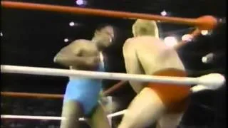 WWC: "Sadistic" Steve Strong & Chicky Starr vs. Invader #1 & Carlos Colón (1989)