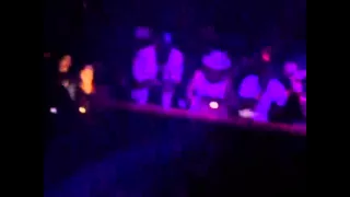 Video of Justin with Wiz Khalifa in 1OAK in Los Angeles ( 7th May )