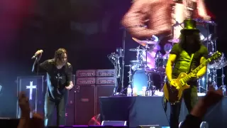 Ozzy & Friends - N.I.B with Slash and bass intro by Geezer Butler