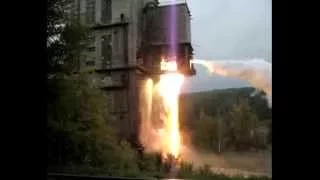 Испытание ракетного двигателя