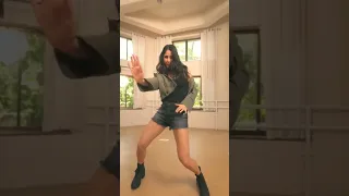 Katrina Kaif new dance style with Afghan Jalebi song