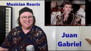 Reaction to Juan Gabriel singing Amor Eterno (Eternal Love) live