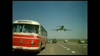 Karosa ŠM 11,  LAZ 695 M a Ikarus 260 vo filme Neuveriteľné dobrodružstvá Talianov v Rusku (1974)